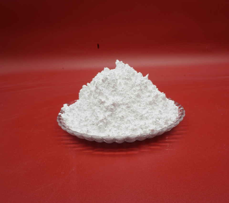 氧化铝粉的特性及其在材料科学中的应用