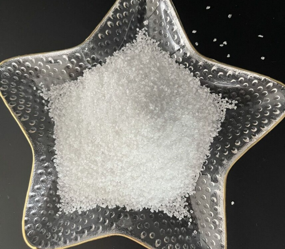 白刚玉砂的独特性质和它在工艺美术中的应用